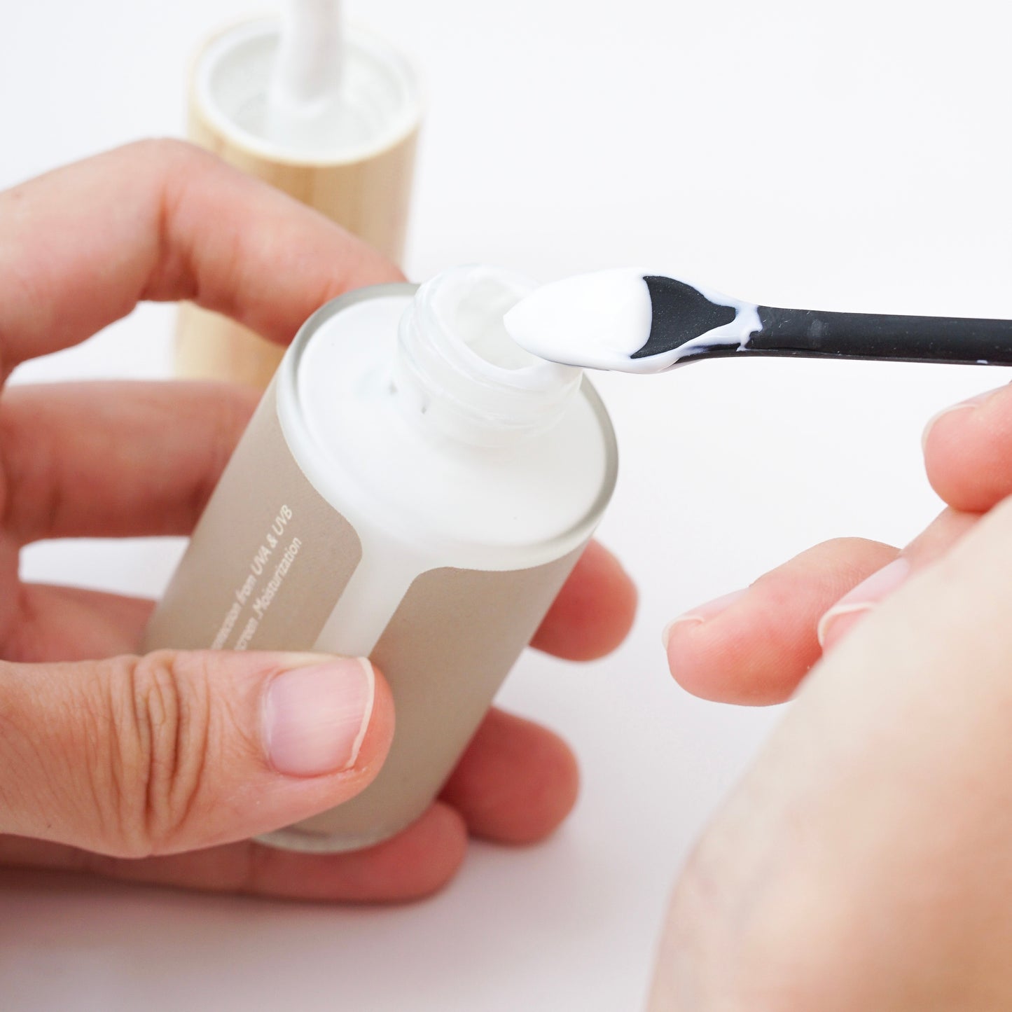 WITHOUT Skincare Essential Moisture apperance